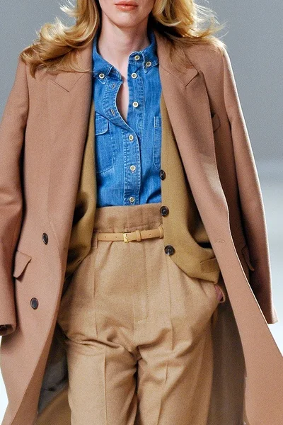 Look 25